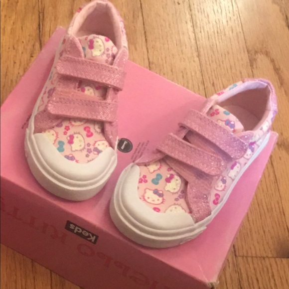 Keds Hello Kitty, size 6.5 M - Picture 2 of 3